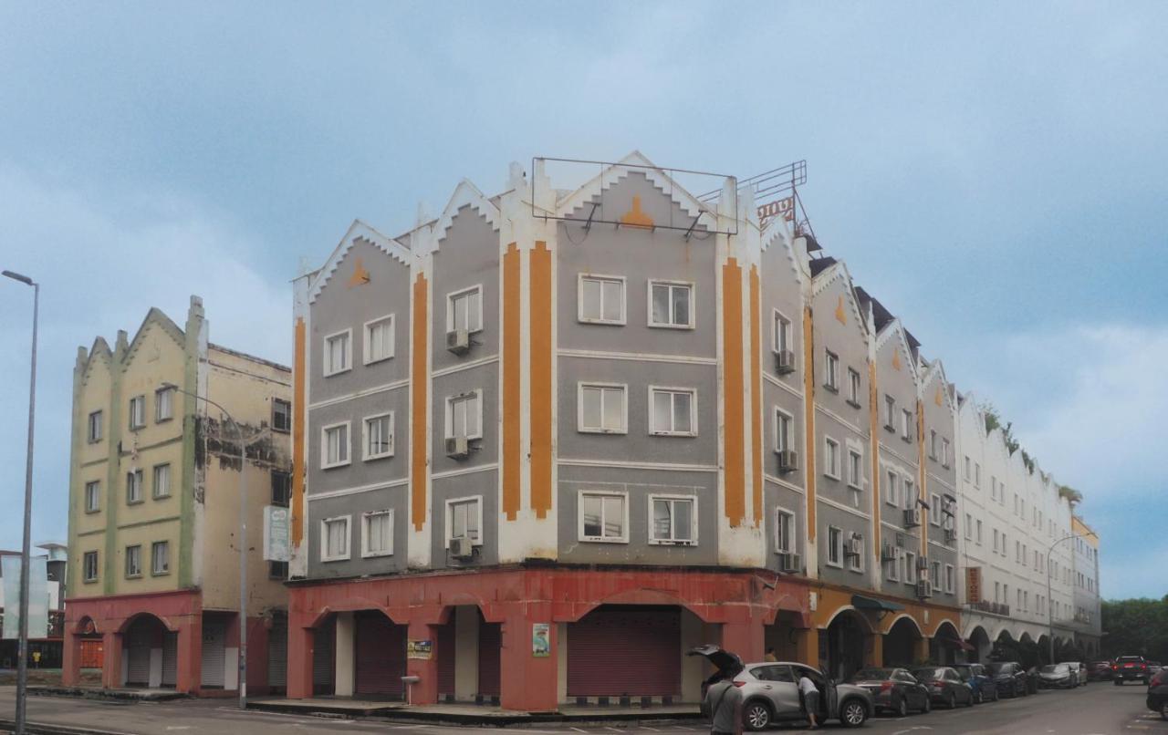 "Cloth Art Homestay" 4 Min Walk To Car Free Zone By Shine Stay Malacca Exteriör bild